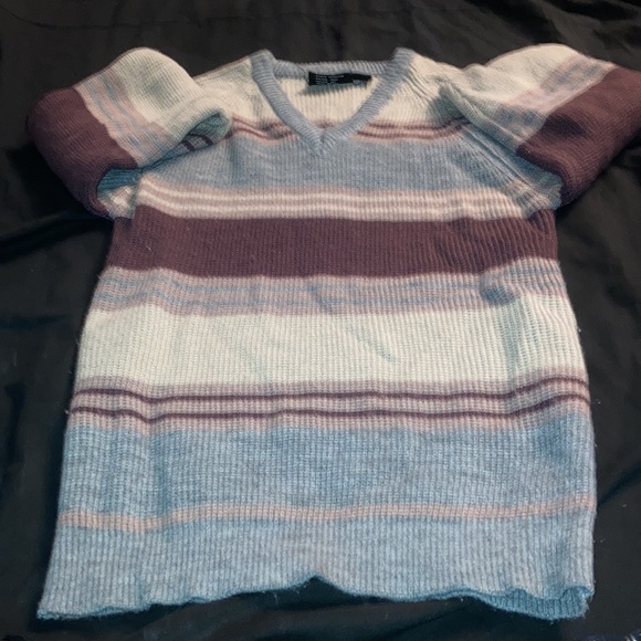 Women’s Justin Blake V-Neck Sweater - Picture 4 of 7